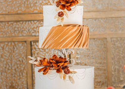 Modern wedding cake